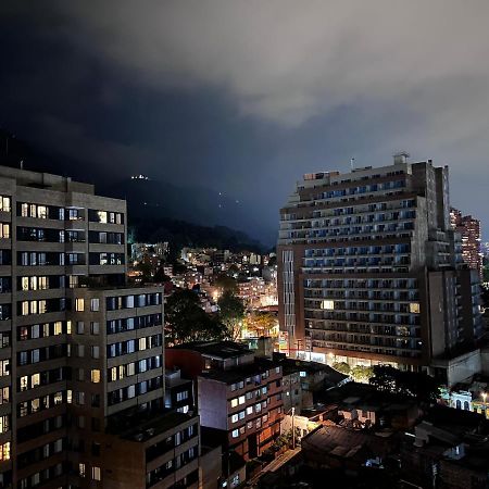 Penthouse Con Vista A Los Cerros. 보고타 외부 사진